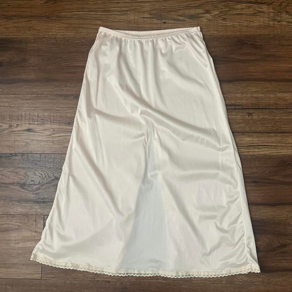 Vintage Ivory Nylon half Slip Satin‎ skirt Elastic Waist Lace Trim Back Slit Y2K